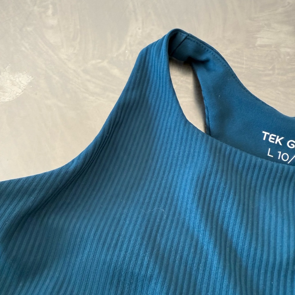 TWO Girl’s Size Large 10/12 Nike Black and Teal Ribbed Tank Tops - Picture 6 of 10